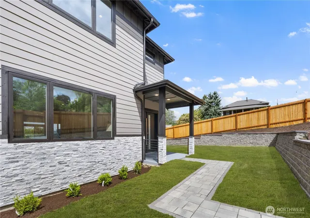 Photo 1 of Single family home for sale at 437 Hazel Ave N, Kent, WA 98030 | MLS# NWM2571712 | Listing updated on 2026-09-25