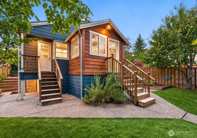 Photo 2 of Single family home for sale at 6215 38th Avenue Ne, Seattle, WA 98115 | MLS# NWM2571716 | Listing updated on 2026-10-01