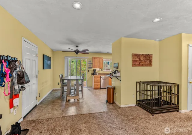 Photo 4 of Single family home for sale at 20 N Buckhorn Ct, Hoodsport, WA 98548 | MLS# NWM2571729 | Listing updated on 2026-09-25