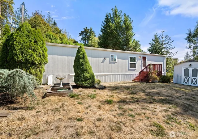 Photo 2 of Manufactured home for sale at 380 E Panorama Dr, Shelton, WA 98584 | MLS# NWM2571742 | Listing updated on 2026-10-18