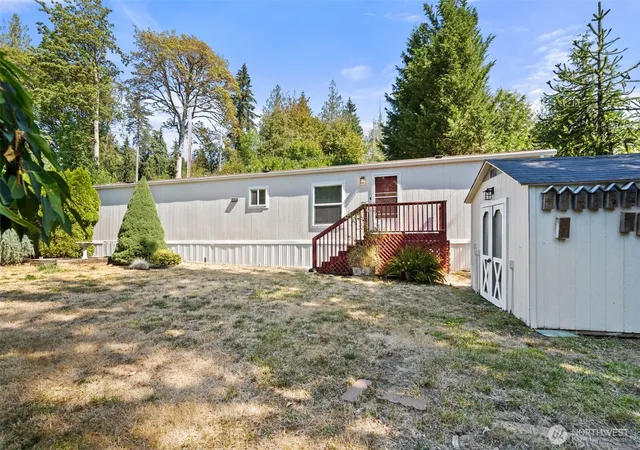 Photo 3 of Manufactured home for sale at 380 E Panorama Dr, Shelton, WA 98584 | MLS# NWM2571742 | Listing updated on 2026-10-18