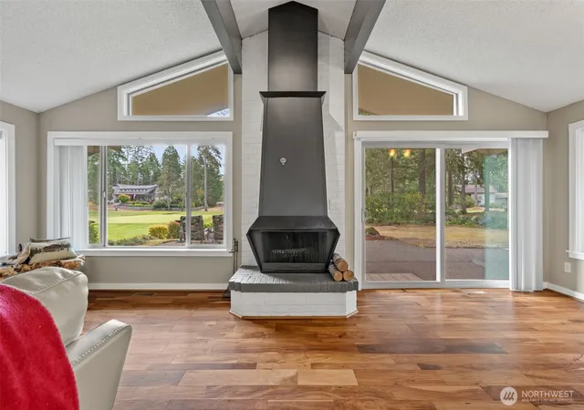 Photo 4 of Single family home for sale at 550 E Country Clb Dr, Union, WA 98592 | MLS# NWM2571746 | Listing updated on 2026-09-25