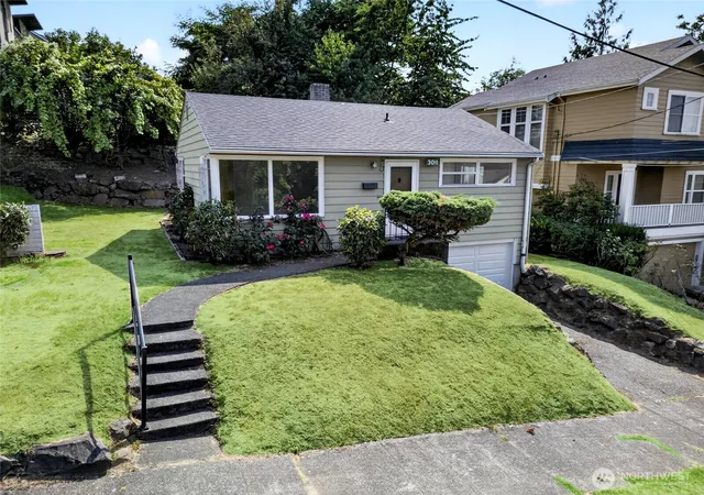Photo 1 of Sale Pending at 3011 E Pine St, Seattle, WA 98122 | MLS# NWM2571755 | Listing updated on 2026-09-25