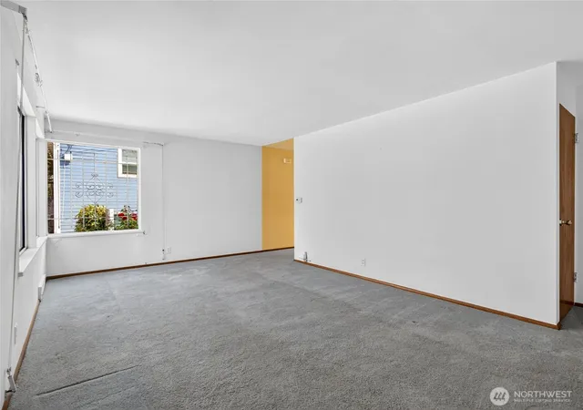 Photo 4 of Sale Pending at 3011 E Pine St, Seattle, WA 98122 | MLS# NWM2571755 | Listing updated on 2026-09-25