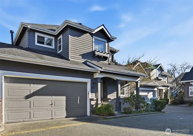 Photo 2 of Townhouse for sale at 15743 Ne 95th Wy, Redmond, WA 98052 | MLS# NWM2571776 | Listing updated on 2026-09-25