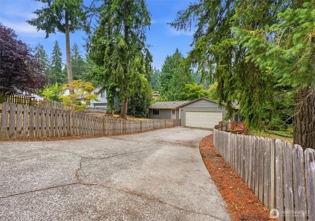 Photo 2 of Single family home for sale at 108 Swiftwater Pl, Kelso, WA 98626 | MLS# NWM2571780 | Listing updated on 2026-09-28
