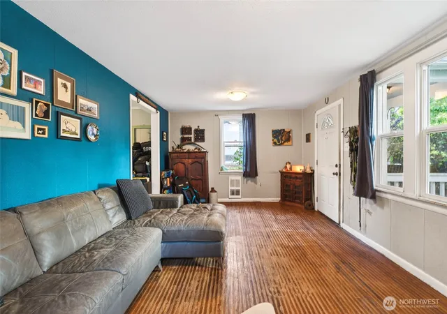 Photo 3 of Sale Pending at 312 26th Avenue S, Seattle, WA 98144 | MLS# NWM2571794 | Listing updated on 2026-09-22