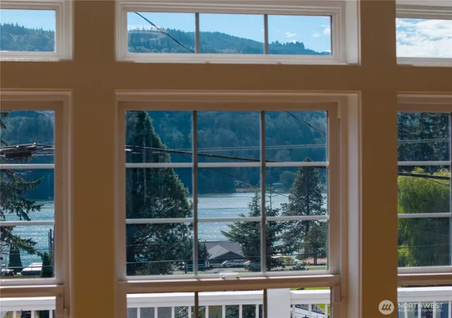 Photo 3 of Single family home for sale at 18175 State Route 9, Mount Vernon, WA 98274 | MLS# NWM2571795 | Listing updated on 2026-09-19