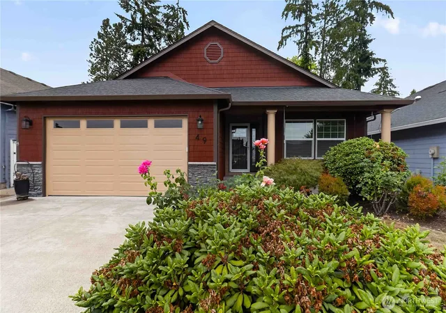 Photo 3 of Single family home for sale at 49 Willow Pointe Loop, Longview, WA 98632 | MLS# NWM2571829 | Listing updated on 2026-09-25
