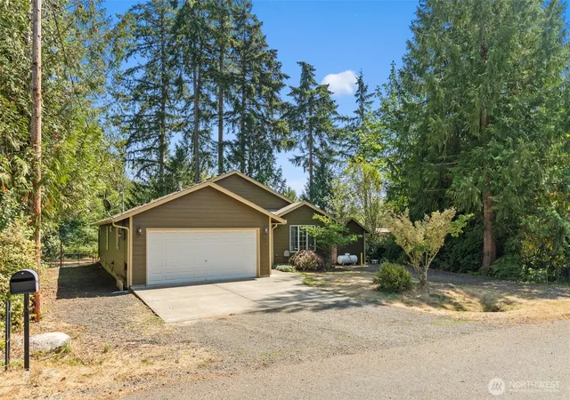 Photo 2 of Sale Pending at 90 E Park Loop, Shelton, WA 98584 | MLS# NWM2571846 | Listing updated on 2026-09-28