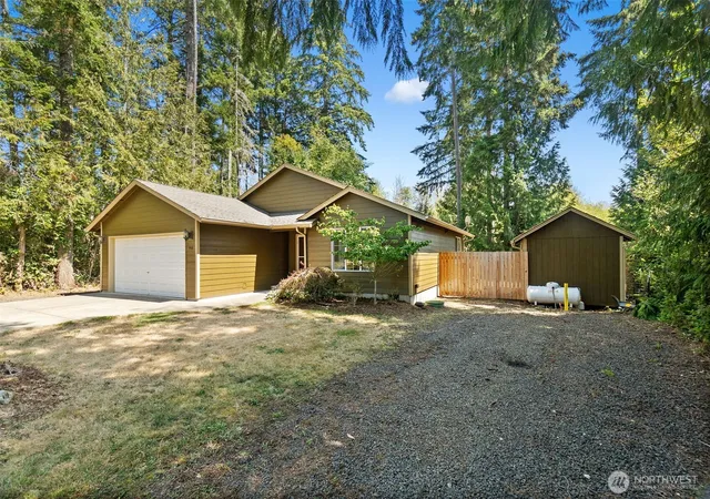 Photo 3 of Sale Pending at 90 E Park Loop, Shelton, WA 98584 | MLS# NWM2571846 | Listing updated on 2026-09-28