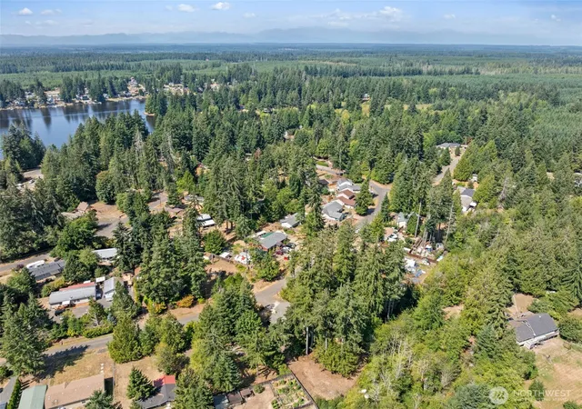 Photo 4 of Sale Pending at 90 E Park Loop, Shelton, WA 98584 | MLS# NWM2571846 | Listing updated on 2026-09-28