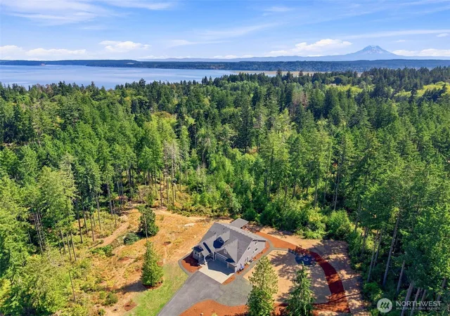 Photo 2 of Sale Pending at 4646 Twisted Tree Ln Ne, Olympia, WA 98516 | MLS# NWM2571855 | Listing updated on 2026-10-01