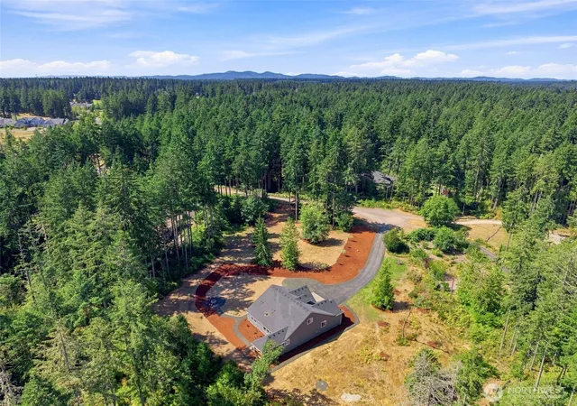 Photo 3 of Sale Pending at 4646 Twisted Tree Ln Ne, Olympia, WA 98516 | MLS# NWM2571855 | Listing updated on 2026-10-01