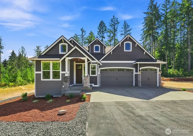 Photo 4 of Sale Pending at 4646 Twisted Tree Ln Ne, Olympia, WA 98516 | MLS# NWM2571855 | Listing updated on 2026-10-01