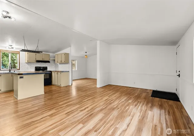 Photo 3 of Sale Pending at 6200 Fair Oaks Rd Se #30, Olympia, WA 98513 | MLS# NWM2571863 | Listing updated on 2026-09-01