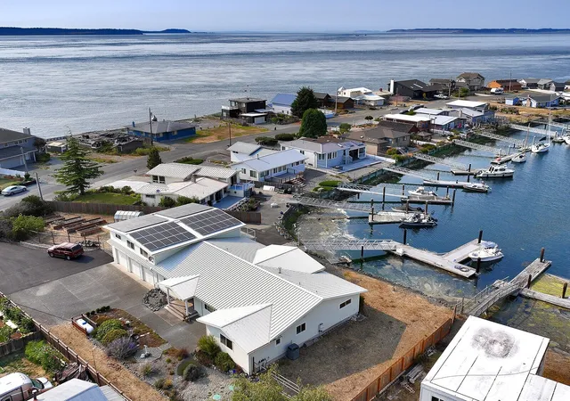 Photo 3 of Single family home for sale at 3787 Oceanside Dr, Greenbank, WA 98253 | MLS# NWM2571871 | Listing updated on 2026-09-25