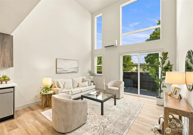 Townhouse for sale at 6945 Ellis Ave S, Seattle, WA 98108 | MLS# NWM2571881
