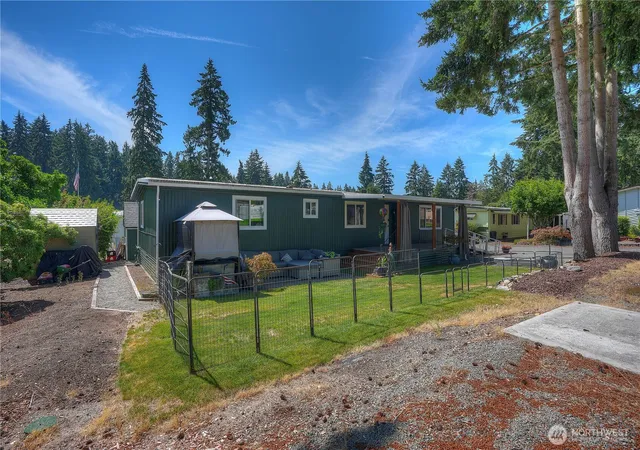 Photo 2 of Manufactured home for sale at 12605 112th Avenue E #30, Puyallup, WA 98374 | MLS# NWM2571882 | Listing updated on 2026-09-24