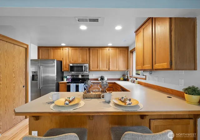 Photo 3 of Condo for sale at 3810 Hoyt Ave #A, Everett, WA 98201 | MLS# NWM2571896 | Listing updated on 2026-09-28