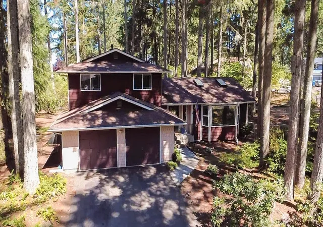 Photo 1 of Single family home for sale at 4804 Beverly Dr Ne, Olympia, WA 98516 | MLS# NWM2571905 | Listing updated on 2026-10-02