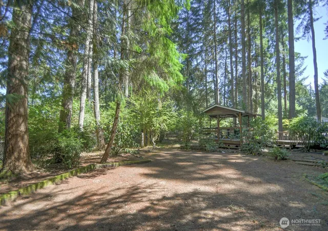 Photo 3 of Single family home for sale at 4804 Beverly Dr Ne, Olympia, WA 98516 | MLS# NWM2571905 | Listing updated on 2026-10-02