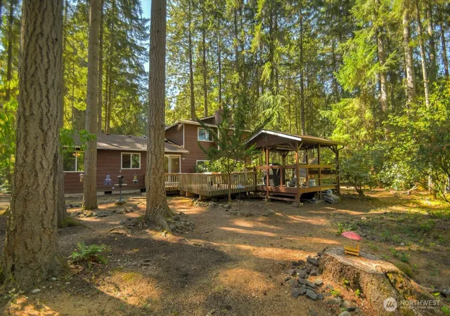 Photo 4 of Single family home for sale at 4804 Beverly Dr Ne, Olympia, WA 98516 | MLS# NWM2571905 | Listing updated on 2026-10-02