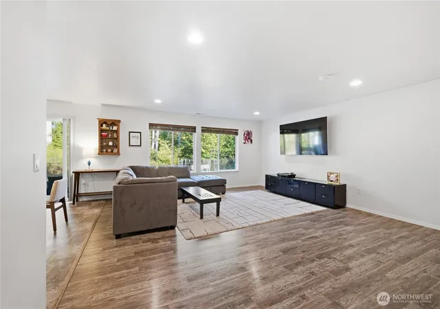 Photo 3 of Single family home for sale at 8024 Fairview Rd SW, Olympia, WA 98512 | MLS# NWM2571915 | Listing updated on 2026-10-01