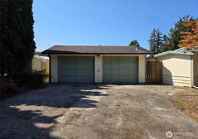 Photo 3 of Manufactured home for sale at 9028 12th Place Se, Lake Stevens, WA 98258 | MLS# NWM2571930 | Listing updated on 2026-09-24