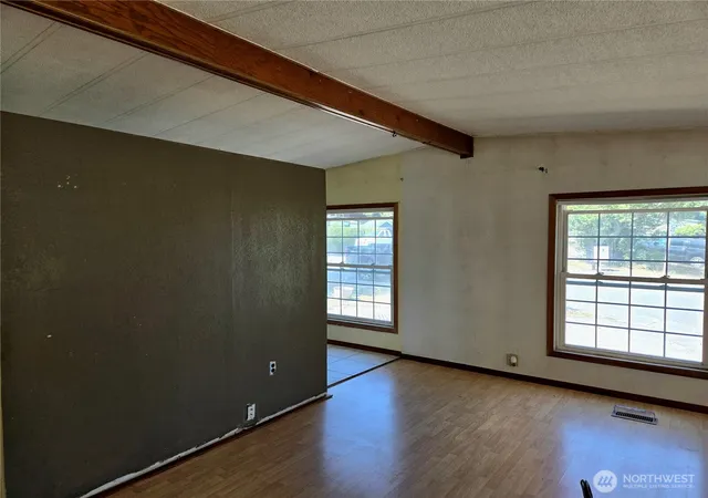 Photo 4 of Manufactured home for sale at 9028 12th Place SE, Lake Stevens, WA 98258 | MLS# NWM2571930 | Listing updated on 2026-09-24