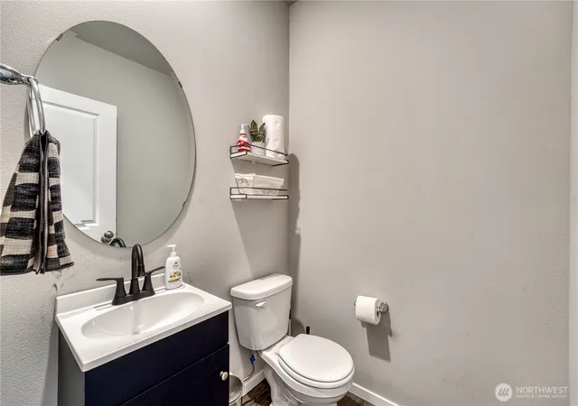 Photo 3 of Single family home for sale at 106 17Th Dr, Snohomish, WA 98290 | MLS# NWM2571942 | Listing updated on 2026-09-25