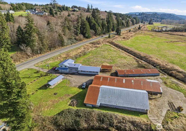 Photo 2 of Single family home for sale at 957 W State Route 4, Cathlamet, WA 98612 | MLS# NWM2571972 | Listing updated on 2026-09-25