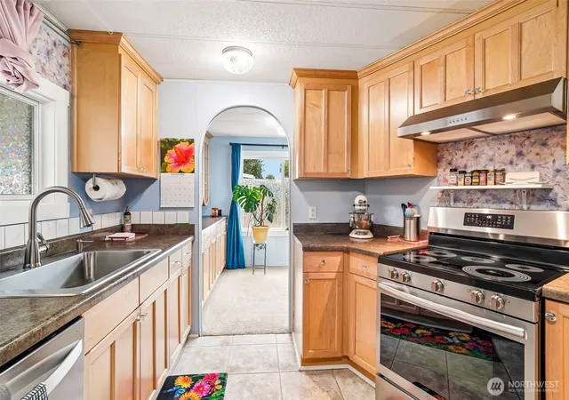 Photo 3 of Manufactured home for sale at 1402 22nd Street Ne #300, Auburn, WA 98002 | MLS# NWM2571993 | Listing updated on 2026-09-29