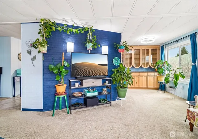 Photo 1 of Manufactured home for sale at 1402 22nd Street Ne #300, Auburn, WA 98002 | MLS# NWM2571993 | Listing updated on 2026-10-28