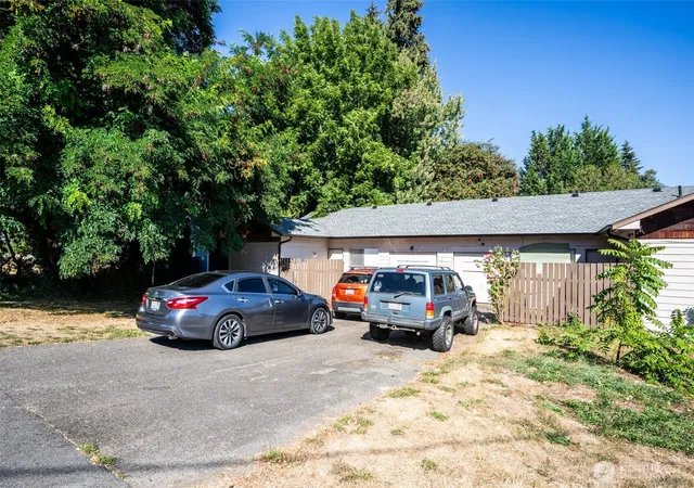 Photo 3 of Multi family home for sale at 1126 Puget St Ne, Olympia, WA 98506 | MLS# NWM2571995 | Listing updated on 2026-10-03