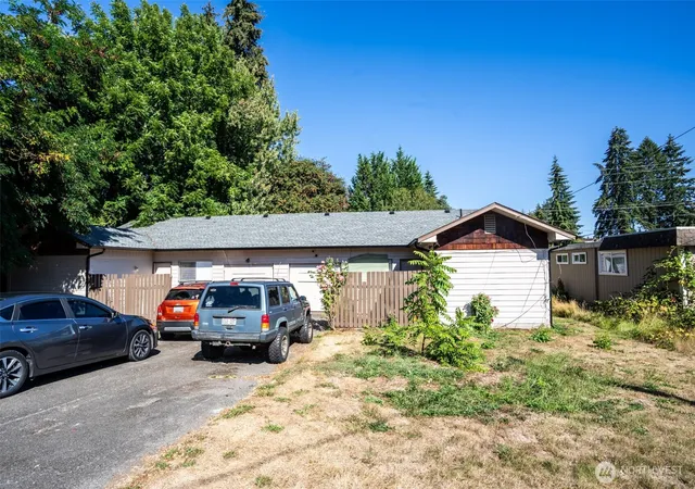 Photo 3 of House for sale at 1126 Puget St NE, Olympia, WA 98506 | MLS# NWM2571995 | Listing updated on 2026-10-03
