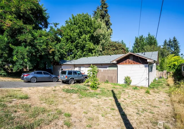 Photo 4 of House for sale at 1126 Puget St NE, Olympia, WA 98506 | MLS# NWM2571995 | Listing updated on 2026-10-03