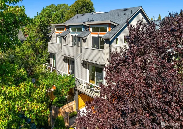 Photo 2 of Sale Pending at 2340 44th Ave Sw #C, Seattle, WA 98116 | MLS# NWM2571999 | Listing updated on 2026-09-26
