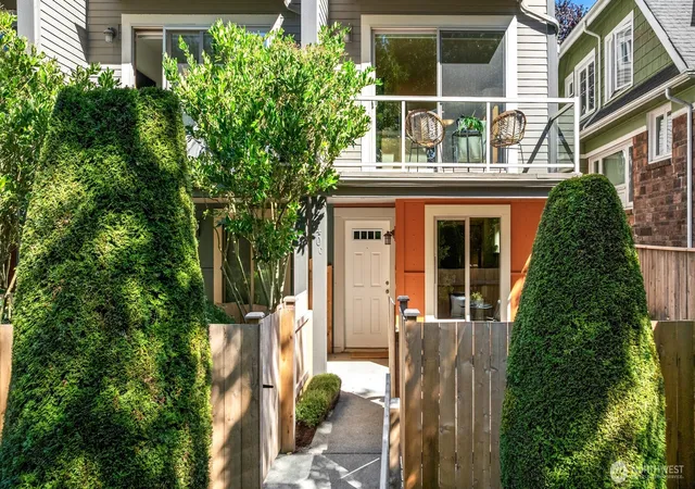 Photo 3 of Sale Pending at 2340 44th Ave Sw #C, Seattle, WA 98116 | MLS# NWM2571999 | Listing updated on 2026-09-26