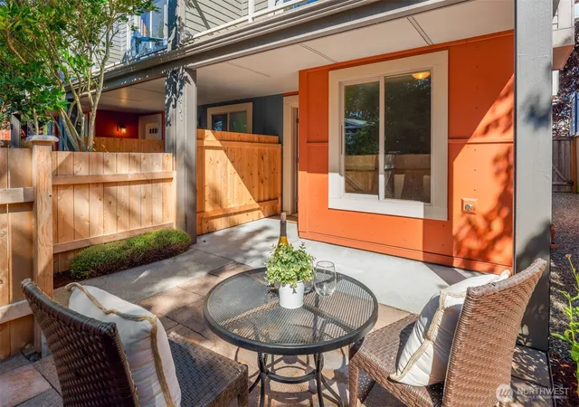Photo 4 of Sale Pending at 2340 44Th Ave Sw #C, Seattle, WA 98116 | MLS# NWM2571999 | Listing updated on 2026-09-26
