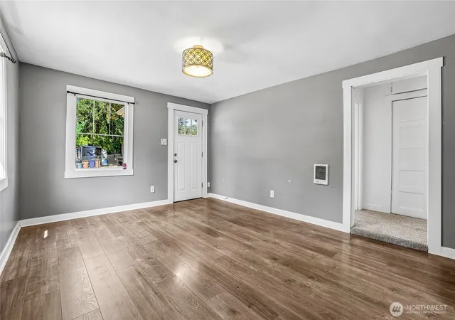 Photo 3 of Single family home for sale at 6925 52nd Avenue W, University Place, WA 98467 | MLS# NWM2572005 | Listing updated on 2026-09-24