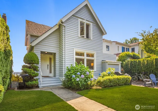 Photo 3 of Pending - Backup Offer Requested at 307 W Highland Dr, Seattle, WA 98119 | MLS# NWM2572014 | Listing updated on 2026-09-25