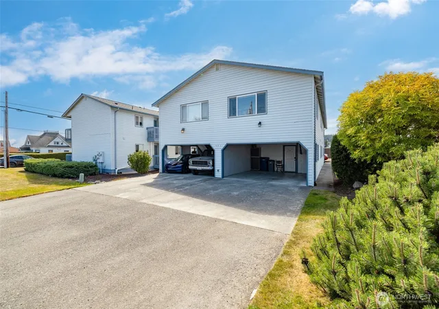 Condo for sale at 903 27Th St #2, Anacortes, WA 98221 | MLS# NWM2572027