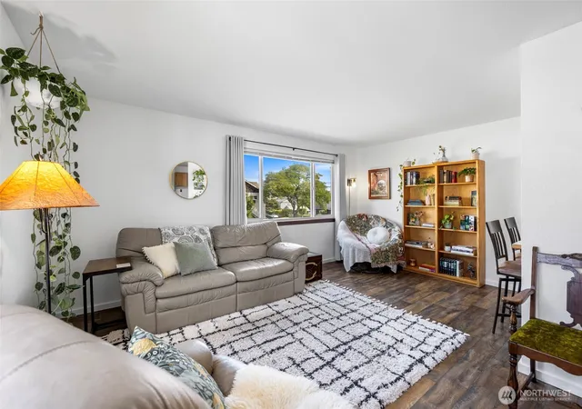 Photo 3 of Condo for sale at 903 27Th St #2, Anacortes, WA 98221 | MLS# NWM2572027 | Listing updated on 2026-09-25