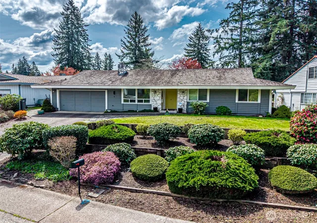Photo 1 of Single family home for sale at 14229 Se 165th Place, Renton, WA 98058 | MLS# NWM2572035 | Listing updated on 2026-09-25