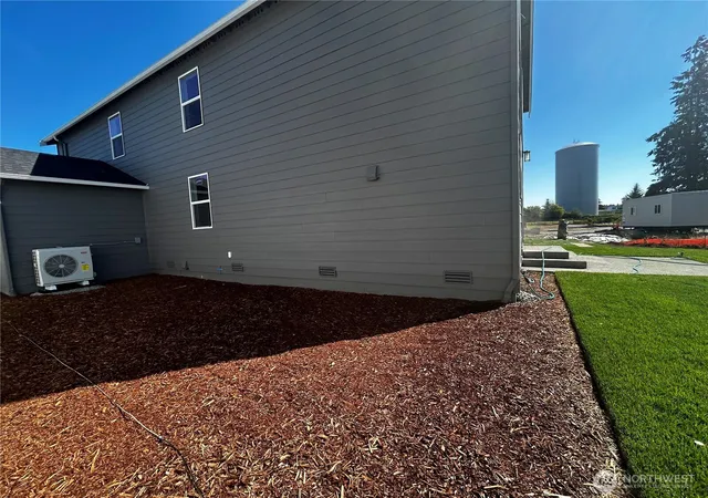 Photo 4 of Single family home for sale at 722 129th Street E #13, Tacoma, WA 98445 | MLS# NWM2572050 | Listing updated on 2026-10-01