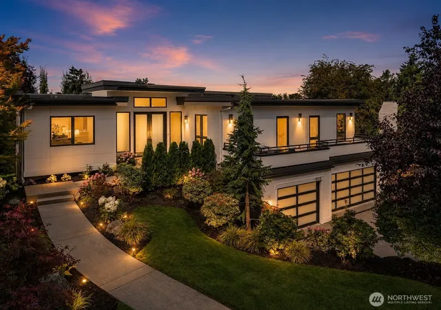 Photo 1 of Single family home for sale at 6515 106th Avenue Ne, Kirkland, WA 98033 | MLS# NWM2572054 | Listing updated on 2026-09-30