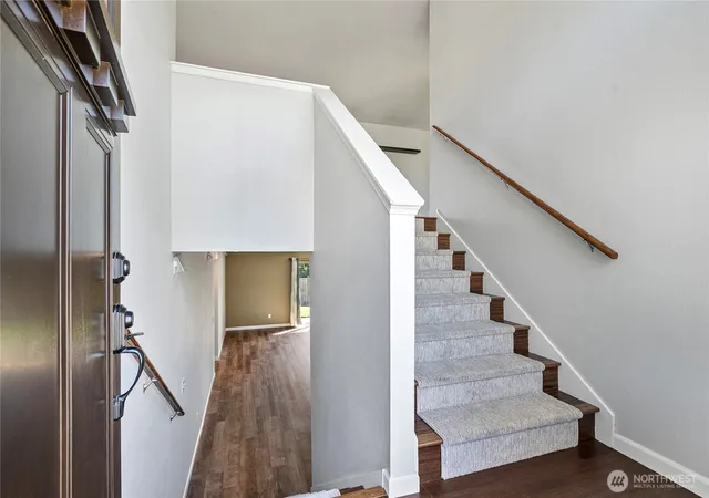 Photo 2 of Single family home for sale at 1132 Villanova St Ne, Olympia, WA 98516 | MLS# NWM2572059 | Listing updated on 2026-10-02