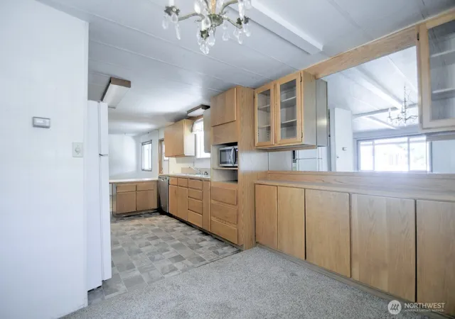 Photo 4 of Manufactured home for sale at 1841 Trosper Rd Sw #2, Tumwater, WA 98512 | MLS# NWM2572061 | Listing updated on 2026-09-25