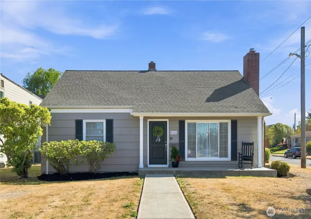 Photo 2 of Sale Pending at 4626 N 13th St, Tacoma, WA 98406 | MLS# NWM2572066 | Listing updated on 2026-09-25